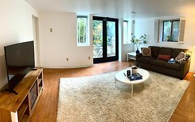 Charming Private Kitsilano Suite